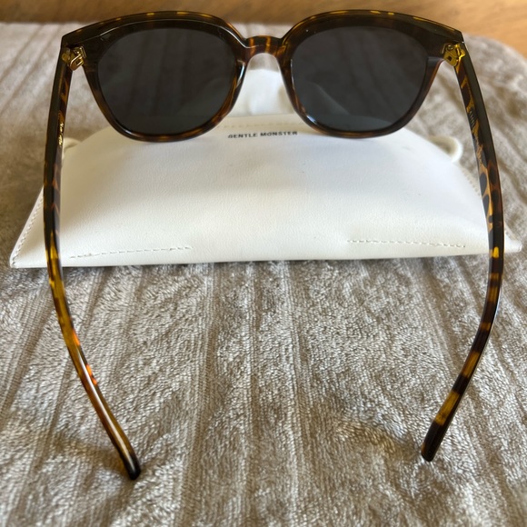 Gentle Monster my Ma polarized sunglasses - Picture 4 of 12